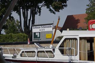 18. 8. 2012. Brandenburg. Havelkanal. Schleuse Sch?lde. Motorboote beim Schleusen