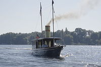 Fahrgastschiff-20111002-650.jpg