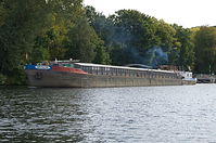 Dateiname=Binnenschiff-20120925-113.jpg
Dateigröße=254KB
Abmessungen: 880x584
hinzugefügt am: 08. Januar 2016 Binnenschiff-20120925-113.jpg