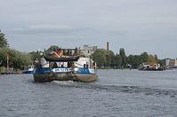 Dateiname=Binnenschiff-20120925-116.jpg
Dateigröße=152KB
Abmessungen: 880x584
hinzugefügt am: 08. Januar 2016 Binnenschiff-20120925-116.jpg