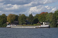 Dateiname=Binnenschiff-20121003-125.jpg
Dateigröße=217KB
Abmessungen: 880x584
hinzugefügt am: 08. Januar 2016 Binnenschiff-20121003-125.jpg