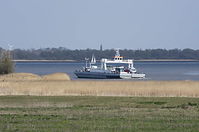 Wischhafen-Faehre-20130502-187.jpg