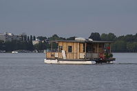 Dateiname=Hausboot-20140810-30.jpg
Dateigröße=114KB
Abmessungen: 880x583
hinzugefügt am: 08. Januar 2016 Hausboot-20140810-30.jpg