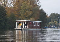 Dateiname=Hausboot-Bunbo-20151025-010.jpg
Dateigröße=243KB
Abmessungen: 880x613
hinzugefügt am: 08. Januar 2016 Hausboot-Bunbo-20151025-010.jpg