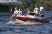 Dateiname=Motorboot-Daycruiser-20111002-632.jpg
Dateigröße=206KB
Abmessungen: 880x584
hinzugefügt am: 08. Januar 2016 Motorboot-Daycruiser-20111002-632.jpg