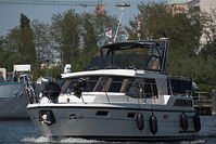 Dateiname=Motorboot-Boorncruiser-20110508-36.jpg
Dateigröße=189KB
Abmessungen: 880x586
hinzugefügt am: 08. Januar 2016 Motorboot-Boorncruiser-20110508-36.jpg