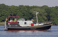 Motoryacht-Linssen-Sturdy-20140609-02.jpg