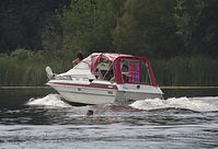 Dateiname=Motorboot-20140727-08.jpg
Dateigröße=186KB
Abmessungen: 880x603
hinzugefügt am: 08. Januar 2016 Motorboot-20140727-08.jpg
