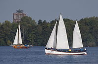Dateiname=Segelboote-20140928-12.jpg
Dateigröße=151KB
Abmessungen: 880x578
hinzugefügt am: 08. Januar 2016 Segelboote-20140928-12.jpg