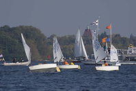 Dateiname=Segelboote-20141005-30.jpg
Dateigröße=145KB
Abmessungen: 880x586
hinzugefügt am: 08. Januar 2016 Segelboote-20141005-30.jpg