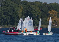 Dateiname=Segelboot-Optimist-20151011-36.jpg
Dateigröße=251KB
Abmessungen: 880x629
hinzugefügt am: 08. Januar 2016 Segelboot-Optimist-20151011-36.jpg