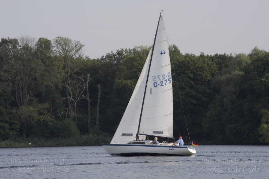 Berlin. Tegeler See. Segelboot
5. 9. 2014. Berlin. Reinickendorf. Tegeler See. Segelboot
Schlüsselwörter: 2014,Berlin,Boot,Reinickendorf,Segelboot,segeln,Tegel,Tegeler See