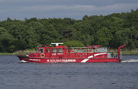 Berliner-Feuerwehr-Loeschboot-II-20150602-013.jpg