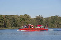 Feuerwehr-Loeschboot-20111015-127.jpg