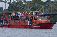 Feuerwehr-Loeschboot-20120825-106.jpg