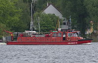 Feuerwehr-Loeschboot-20130516-111.jpg