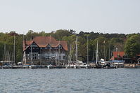 Dateiname=Berlin-Wannsee-Marina-20110422-52.jpg
Dateigröße=194KB
Abmessungen: 880x587
hinzugefügt am: 08. Januar 2016 Berlin-Wannsee-Marina-20110422-52.jpg