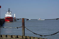 Dateiname=Schiffe-E.R.Kristiansand-20130503-104.jpg
Dateigröße=131KB
Abmessungen: 880x584
hinzugefügt am: 08. Januar 2016 Schiffe-E.R.Kristiansand-20130503-104.jpg