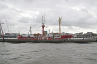 Schiffe-Elbe1-20130626-50.jpg