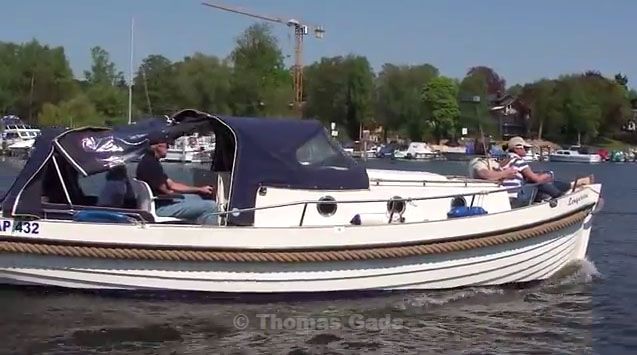 DeuB-ZdWannsee20110424-30 Motorboote