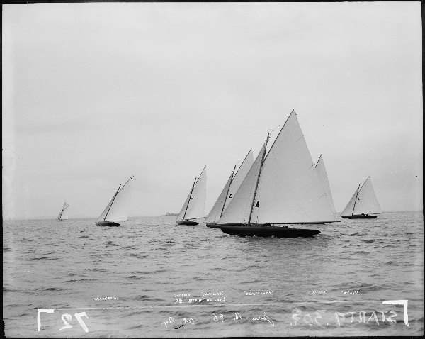 16. Juni 1896. USA. Segelregatta. Start of 30 footers