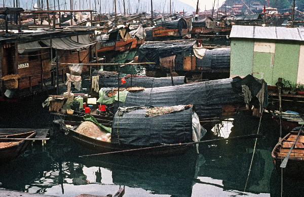 1970. Hongkong. Hongkong. Geburt, Leben und Sterben auf den Dschunken in Aberdeen