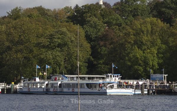 9. 10. 2011. Berlin. Zehlendorf. Wannsee. Anlegestelle der Fahrgastschiffe. Ausflugsdampfer Die Lichterfelde an der Anlegestelle Wannsee